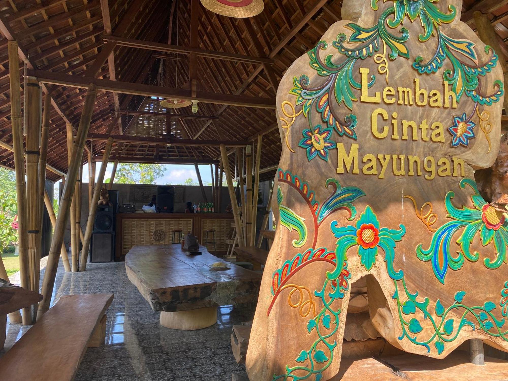 Lembah Cinta Mayungan Baturiti Bagian luar foto