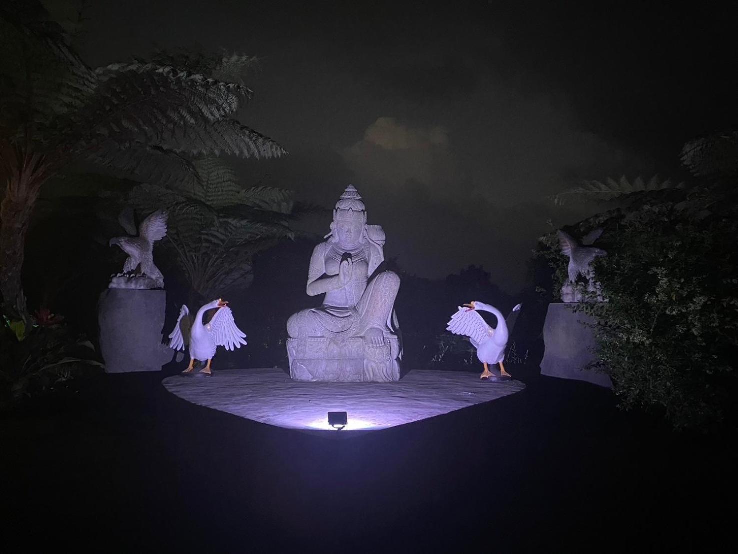 Lembah Cinta Mayungan Baturiti Bagian luar foto